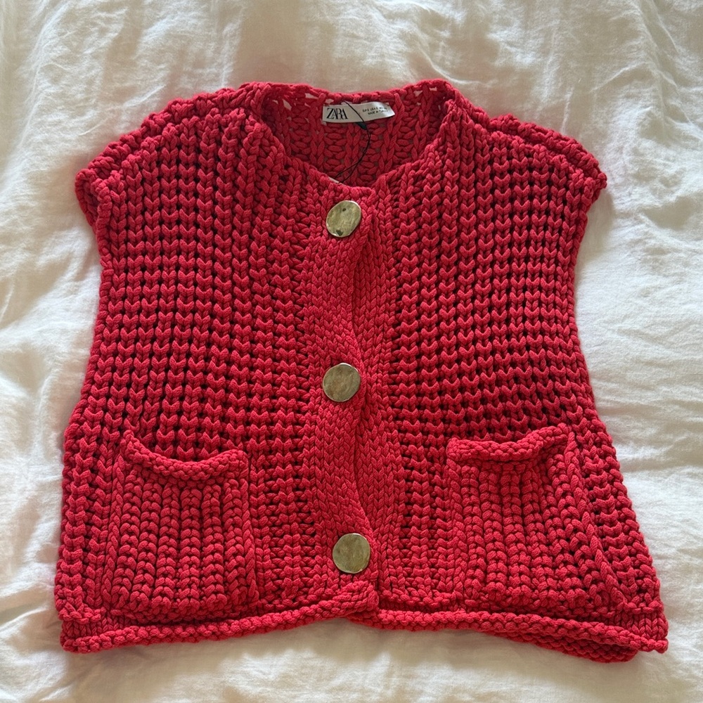 Zara Chunky Knit Buttoned Red Vest